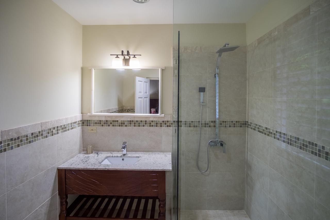 Sunspot Villa Runaway Bay Ngoại thất bức ảnh