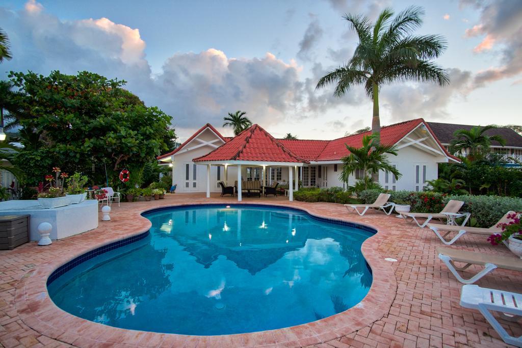 Sunspot Villa Runaway Bay Ngoại thất bức ảnh