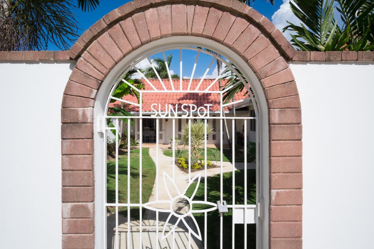 Sunspot Villa Runaway Bay Ngoại thất bức ảnh