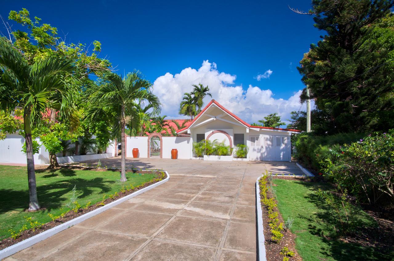 Sunspot Villa Runaway Bay Ngoại thất bức ảnh